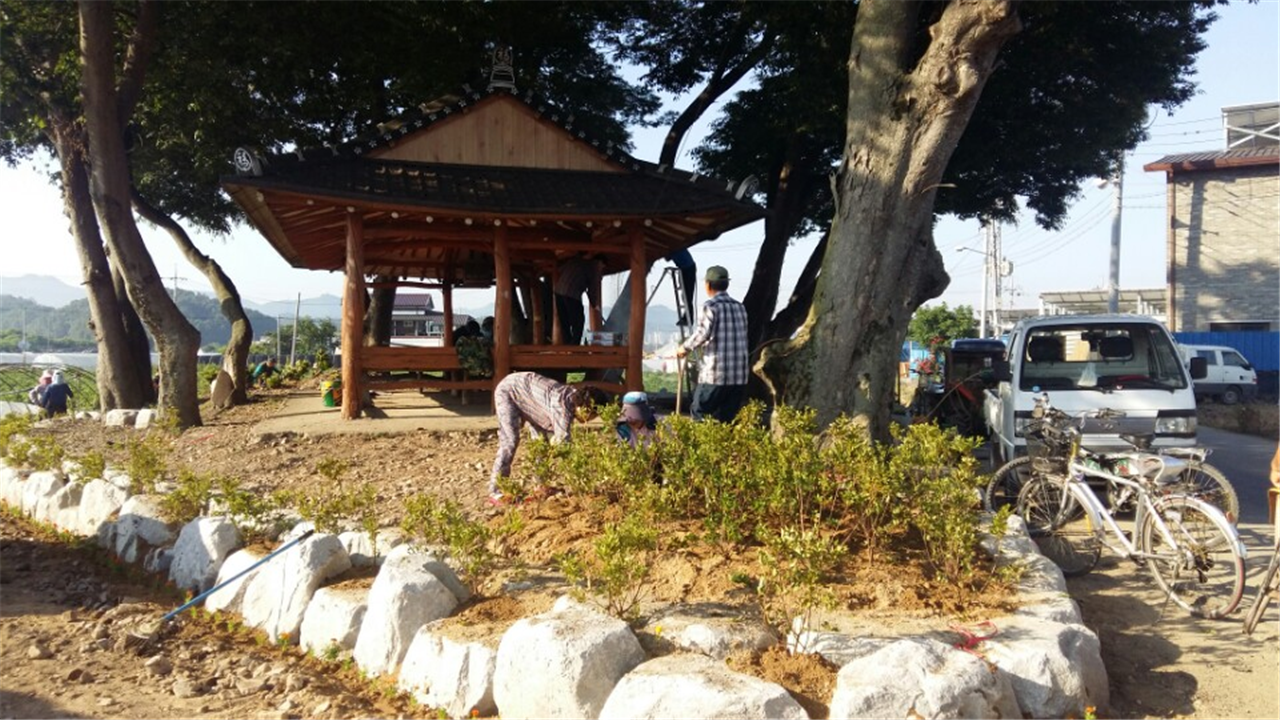완주 용진읍 빛나는 하이마을 모정 가꾸기1