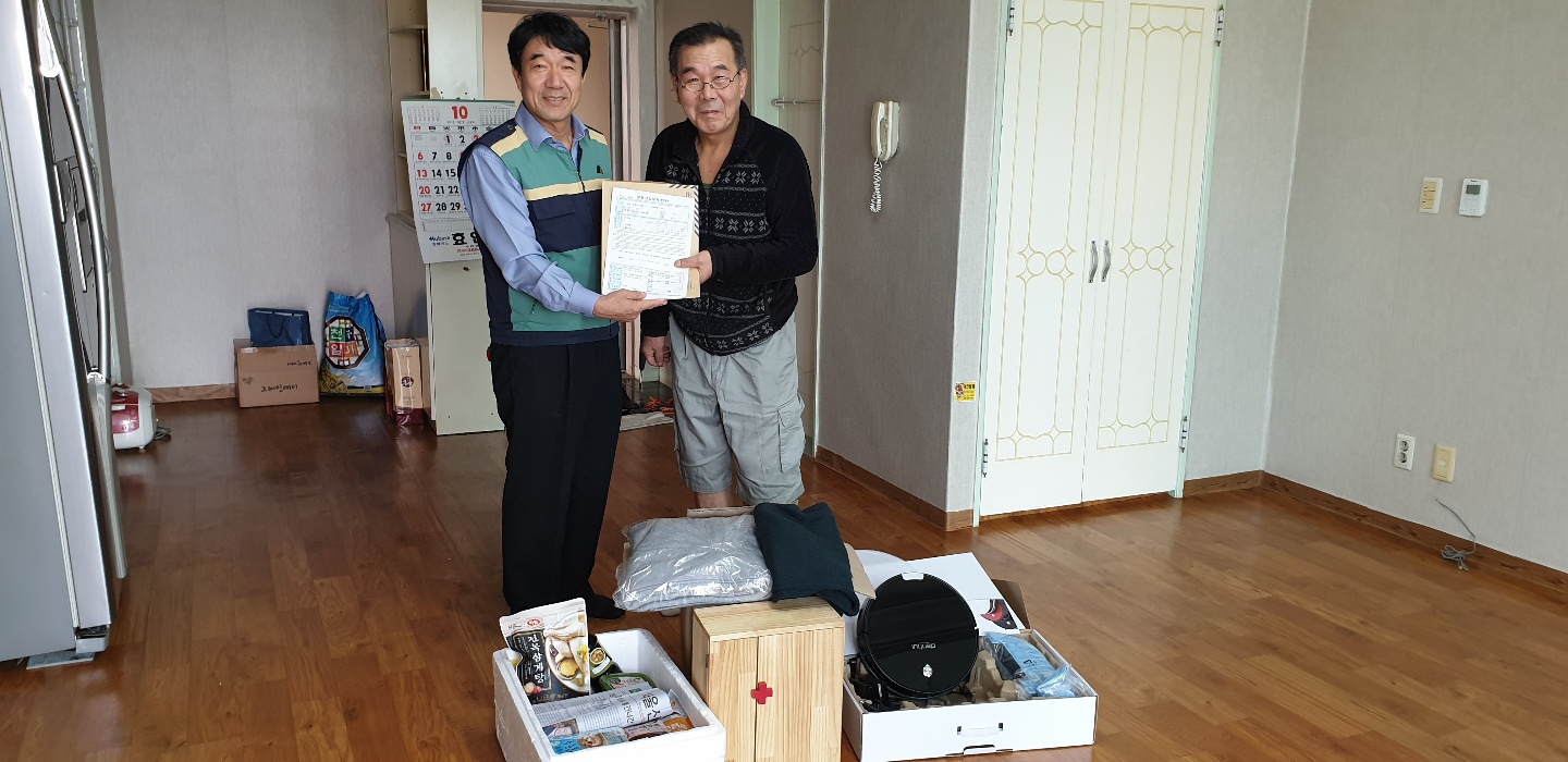 완주군 삼례읍, 컨테이너 노인에게 보금자리 선물1