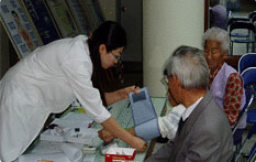 금연클리닉 혈압측정 사진