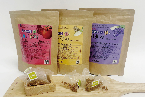 10.완주로컬가공식품생산자 협동조합 - 금원농장 차세트.png