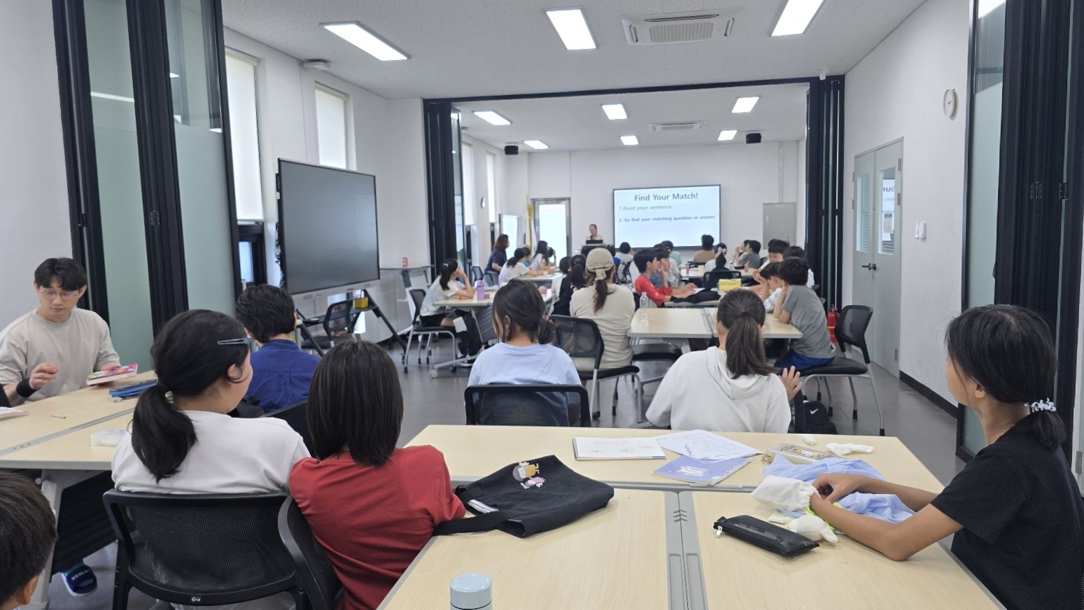 인재육성재단영어중국어학교종강 (1).jpeg