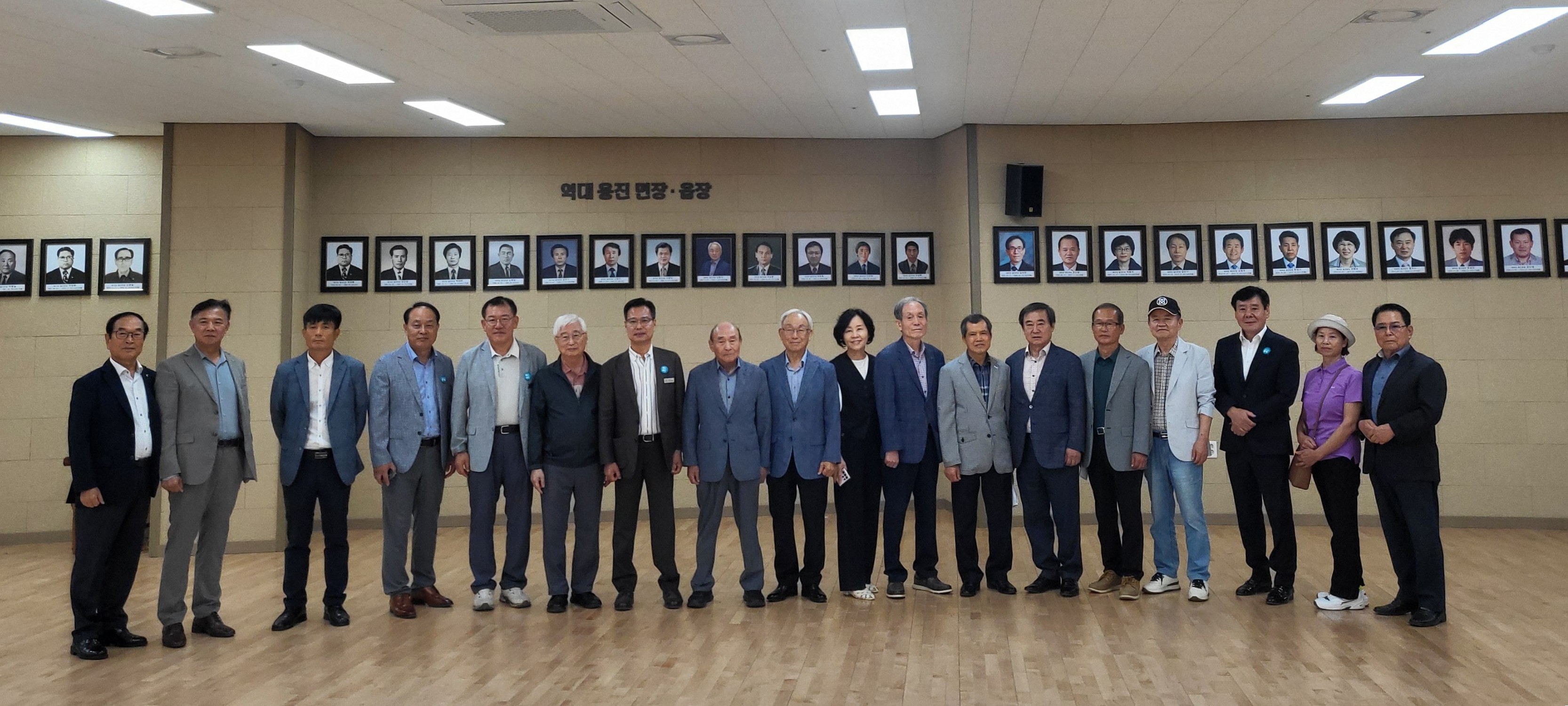 용진읍_역대읍면장초청간담회 (1).jpg
