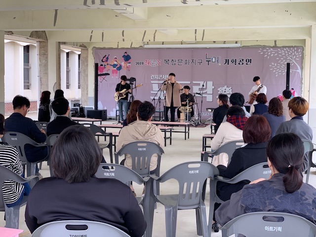 런치콘서트1.jpg