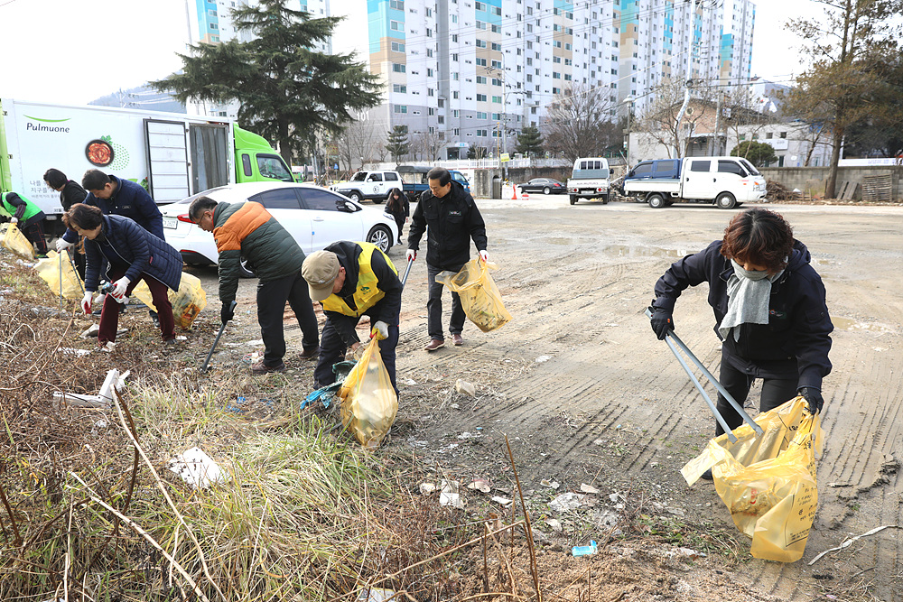 설맞이청소사진.jpg
