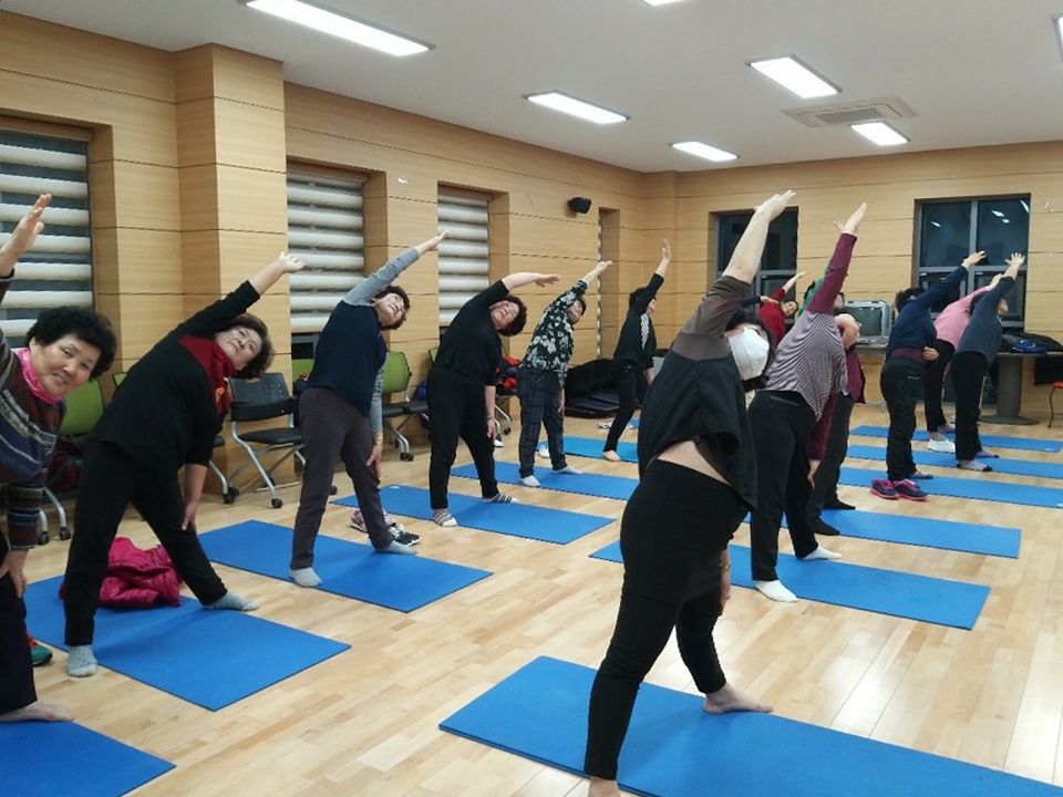 농한기백세건강사진1.jpg