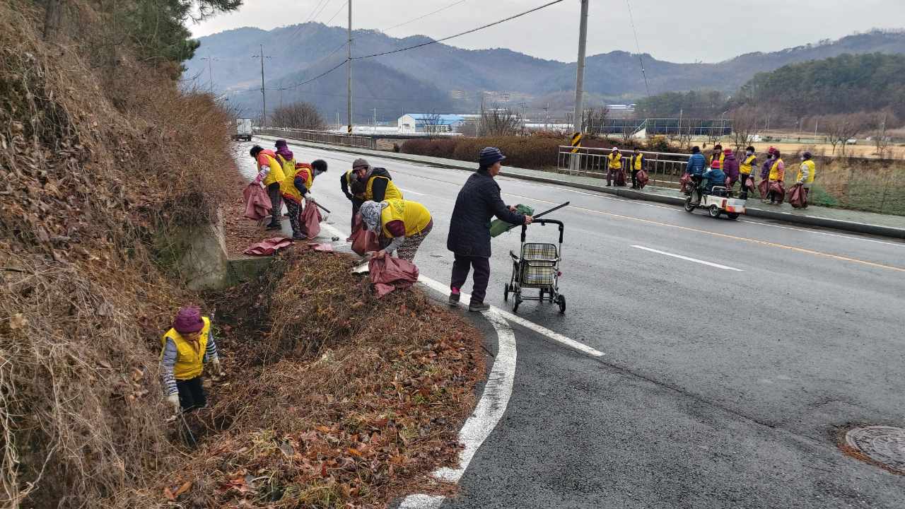 비봉면청소사진.jpg