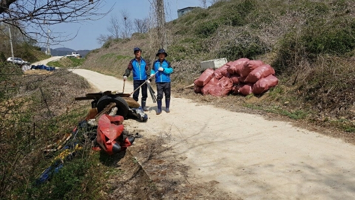 저수지환경정화.jpg