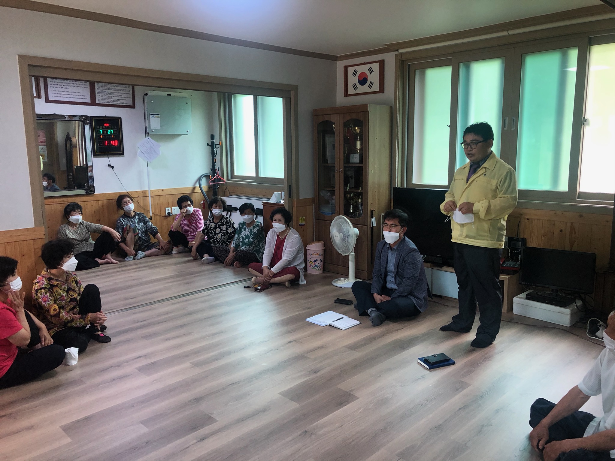 동상면경로당.jpg