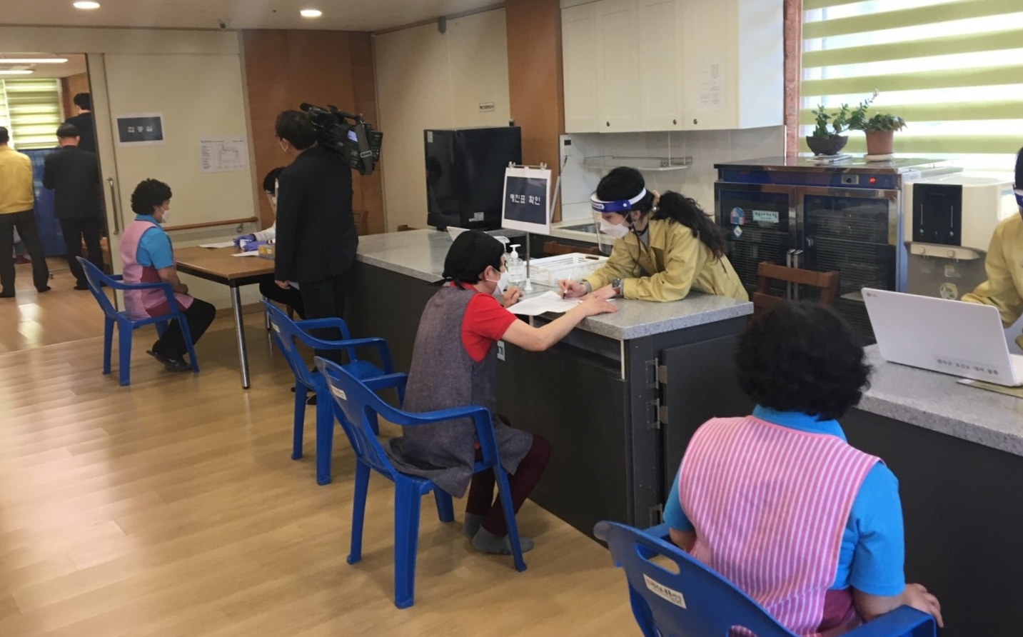 백신접종현장.jpg