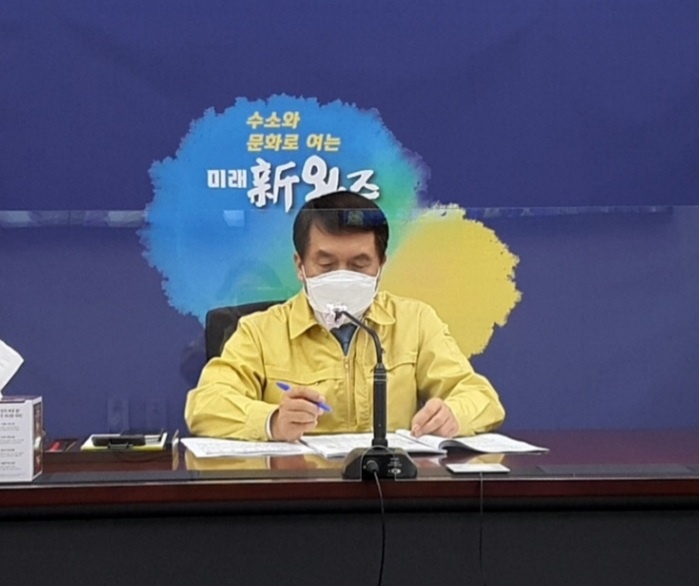 박성일군수사진-1.jpg