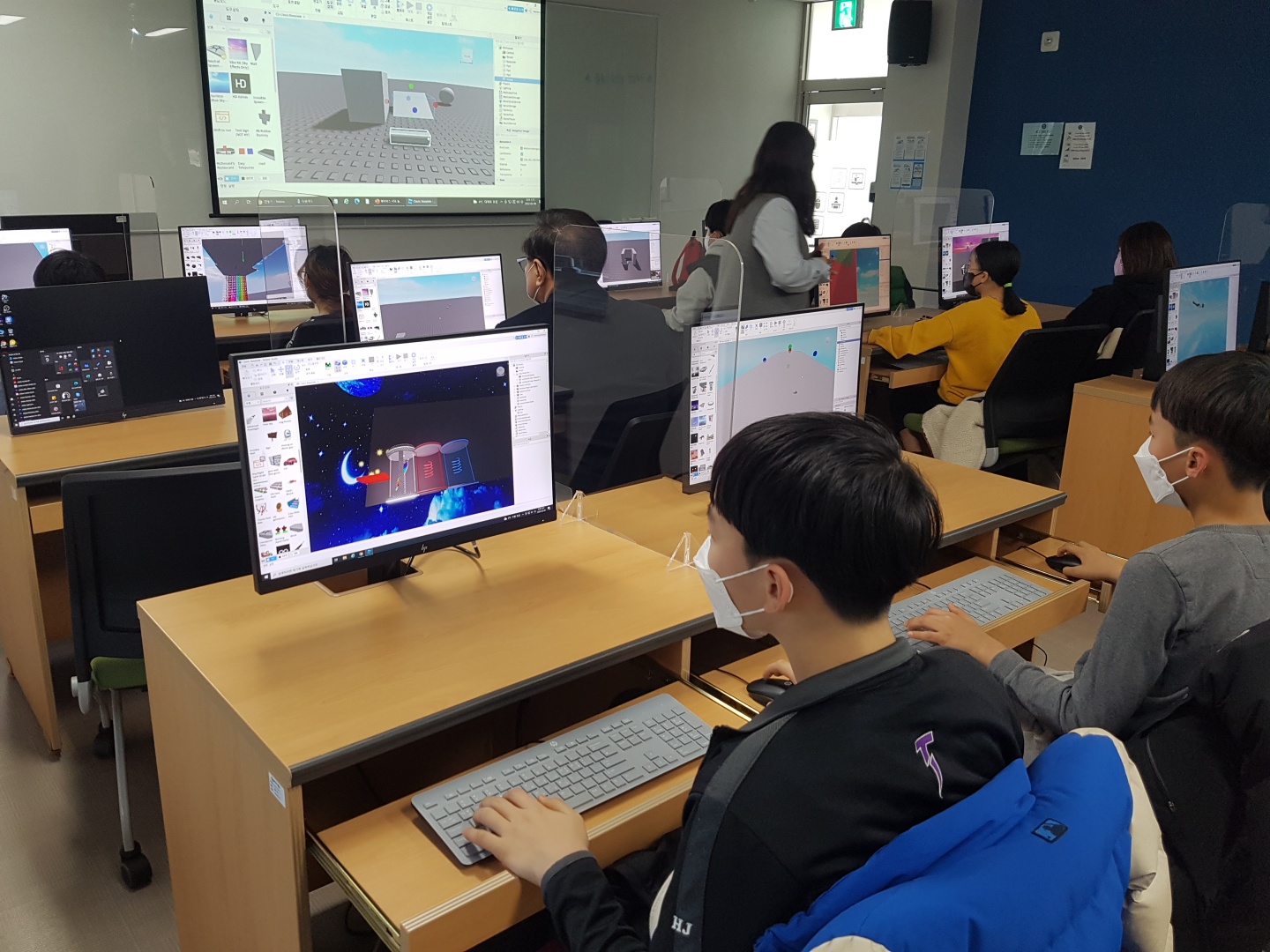 메타버스보도자료사진(1).jpg