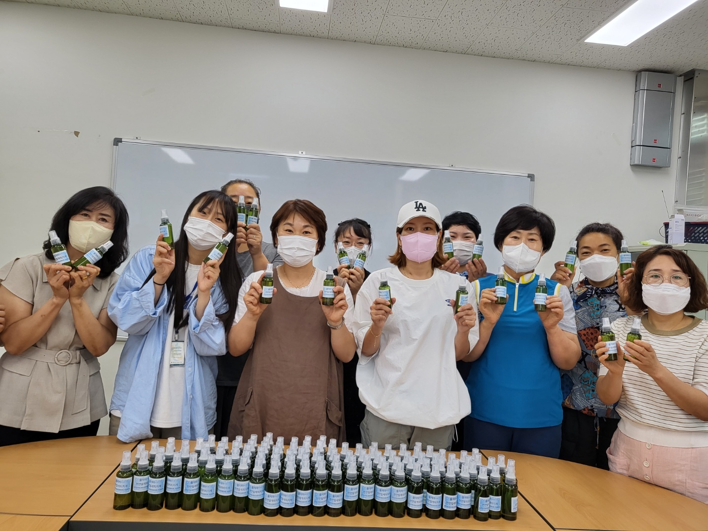 완주군지역사회보장협의체(천연모기퇴치제).jpg