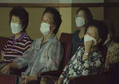활기찬노후영화관람.jpg