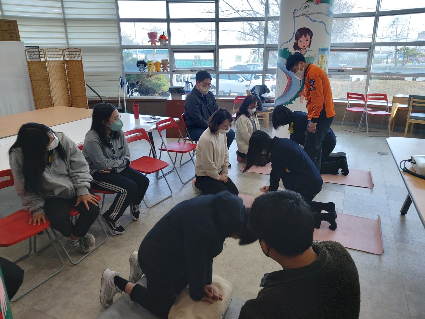 심폐소생술사진.jpg