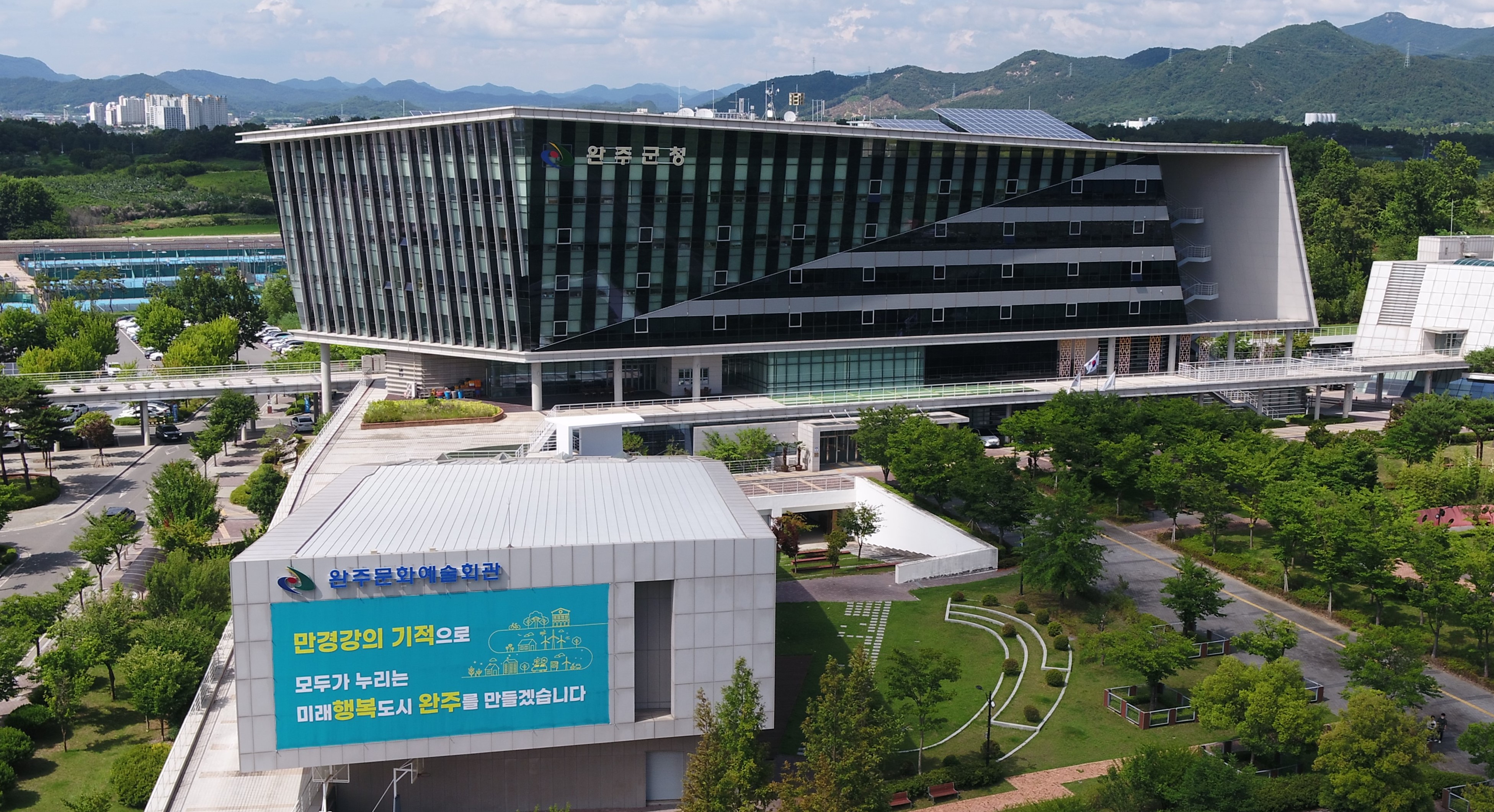 완주군2023년도국가예산사상최고치인5,100억원돌파.jpg