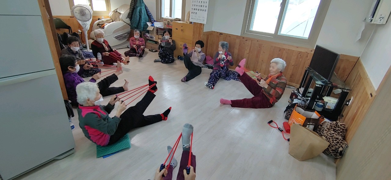 어르신건강체조교실.jpg