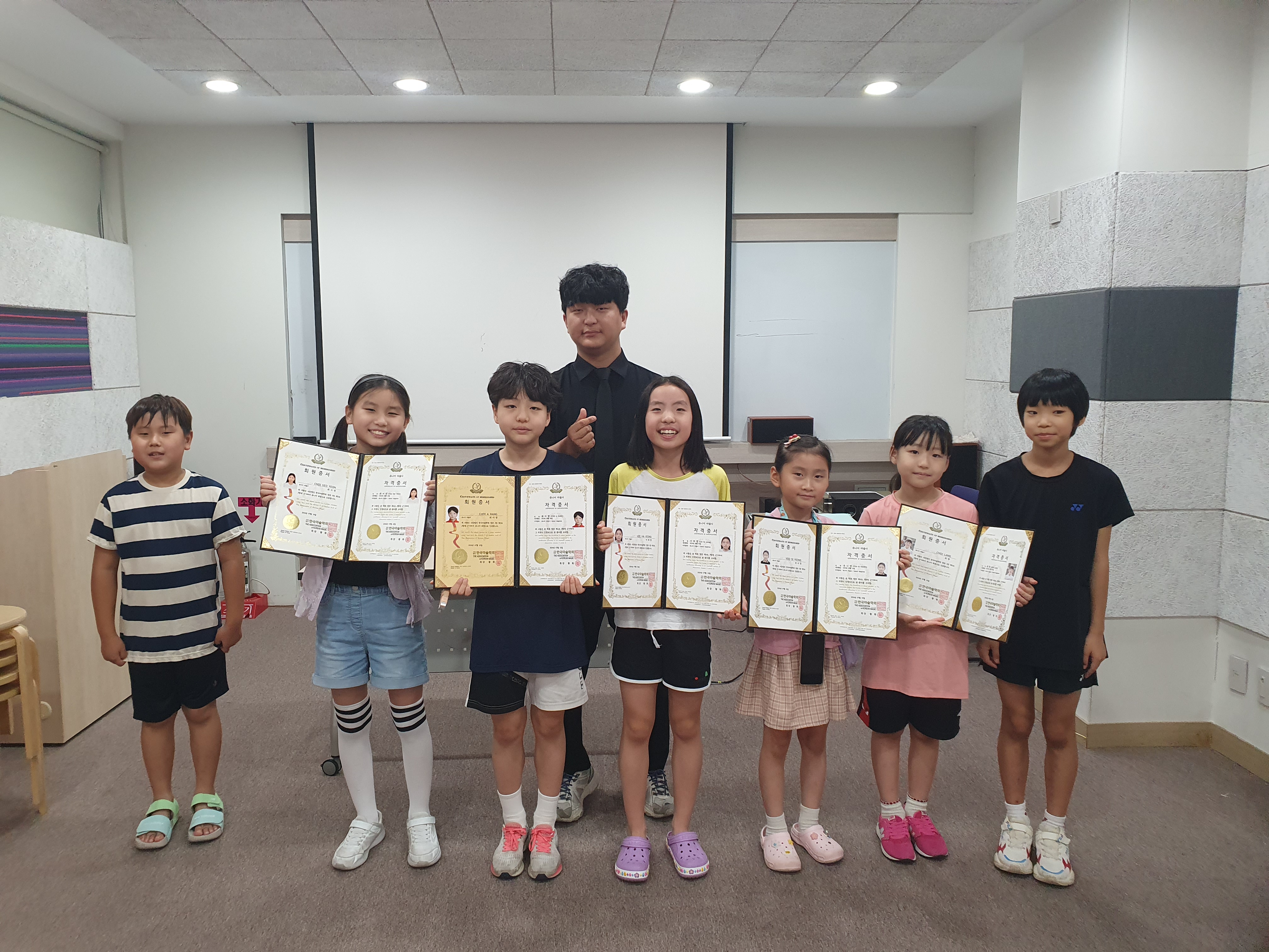 청소년수련관주니어마술사배출.jpg