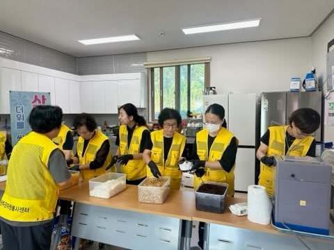 용진읍_행복나눔봉사단팥빙수전달 (2).jpg