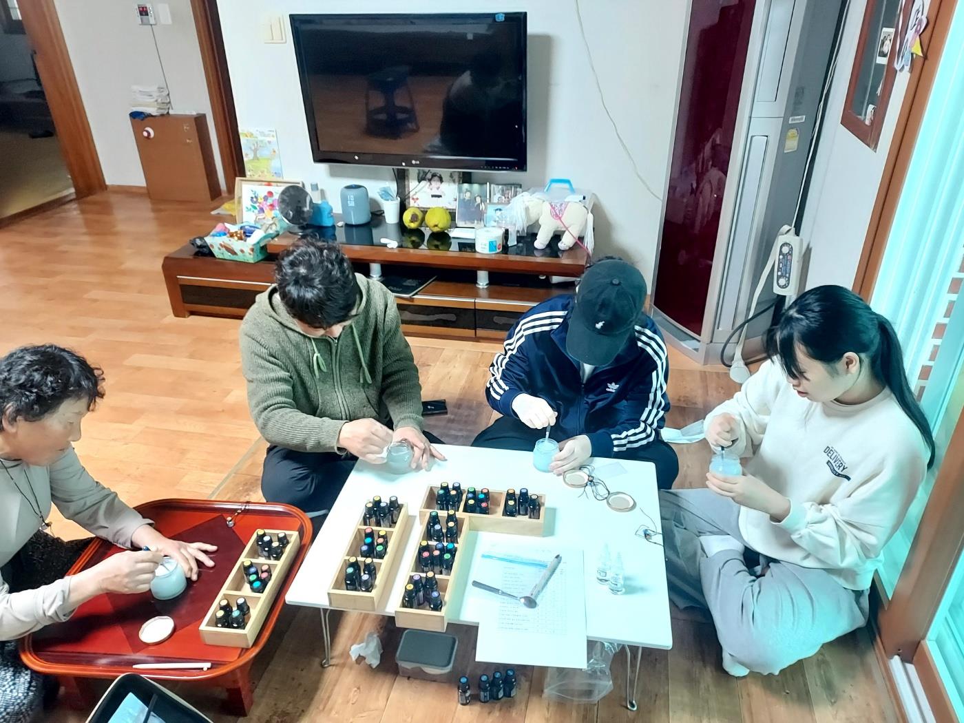 가정위탁아동아로마테라피.jpg