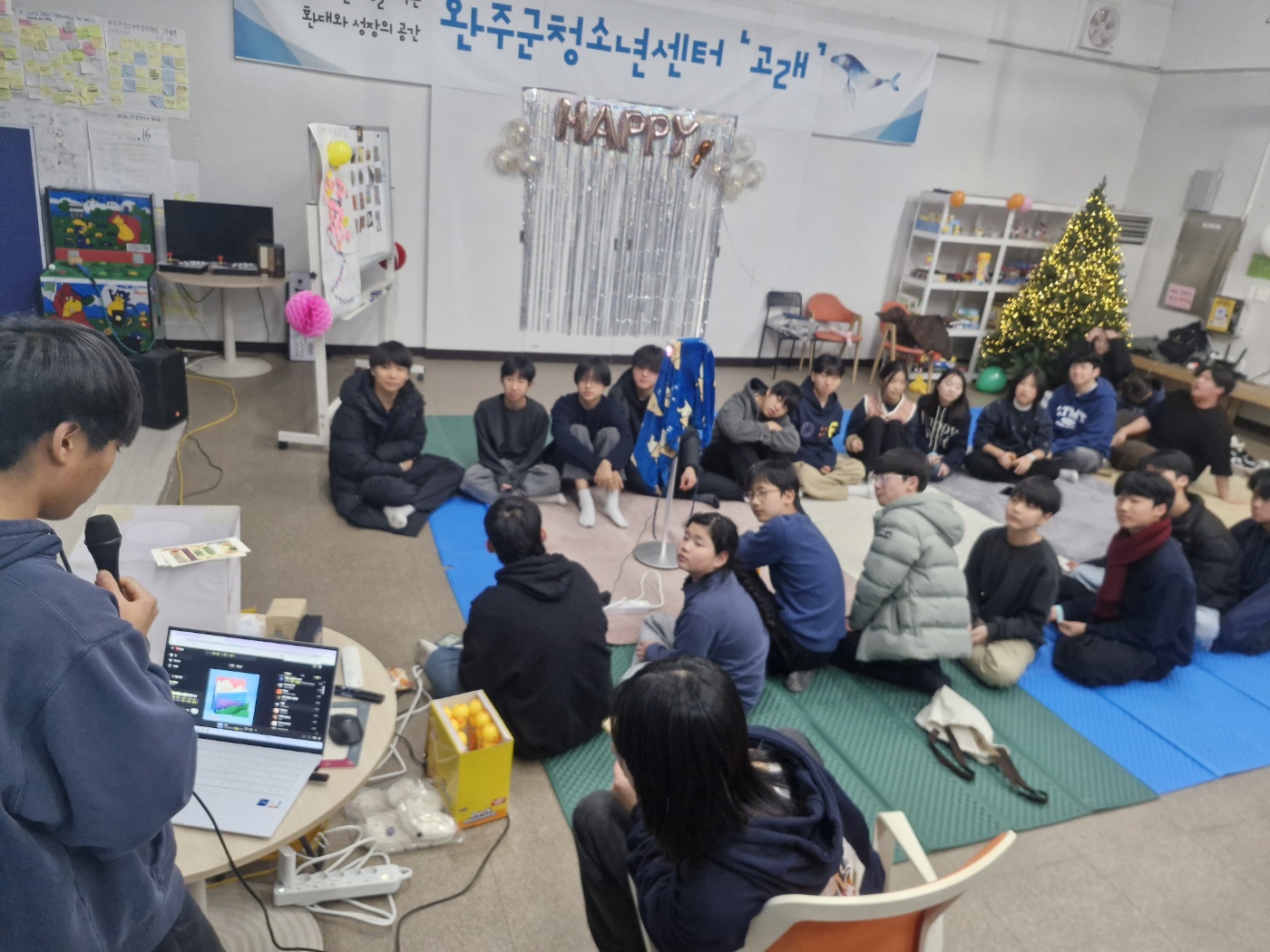 청소년센터고래어워즈성료 (2).jpg