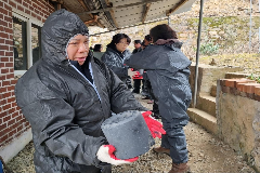 완주군 화산면, 홀몸노인 가정에 연탄 800장 나눔