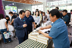 완주군청 로비서 펼쳐진 ‘가치 소비’