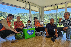 한국전력 전북본부, 완주군 비봉면에 후원 물품 전달