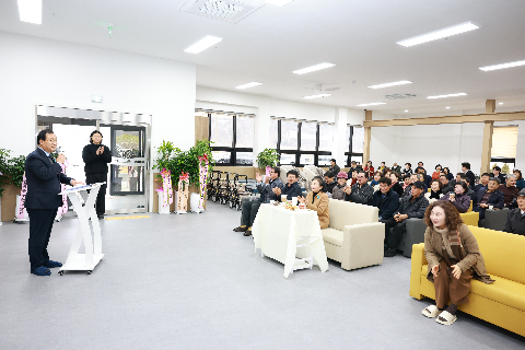 심청이효재가복지센터 개소식 (8).JPG