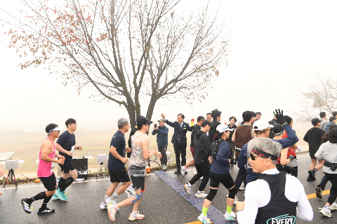 완주만경강 마라톤대회 (50).JPG