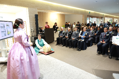 국립전주박물관 전시 개막식 (8).JPG