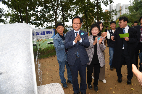 만가리 시비 제막식 (32).JPG