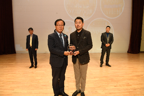 직원월례회 (32).JPG