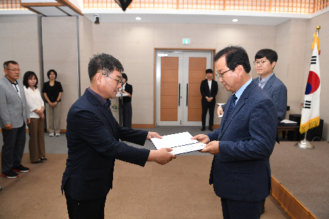 하반기 정기인사 사령교부 (2).JPG