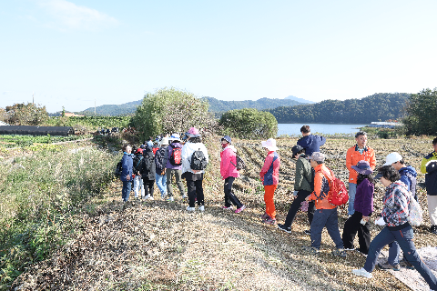 구이저수지 둘레길 걷기행사 (40).JPG