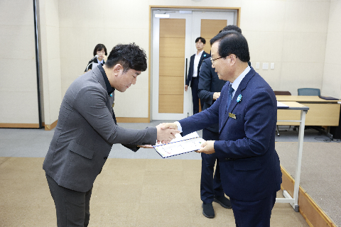 하반기 사령교부 6급이상 (205).JPG