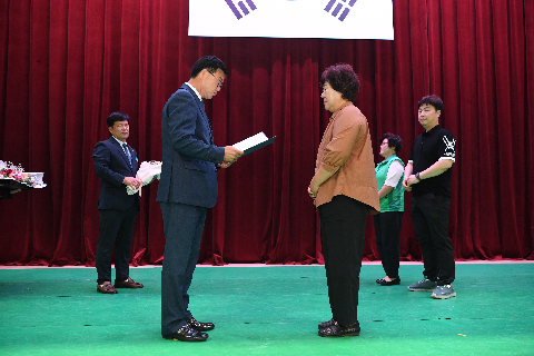 삼례읍 어르신 문화공연및 나눔행사 (45).JPG