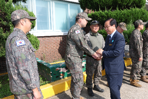 추석맞이 군부대 및 사회복지시설 방문 (30).JPG