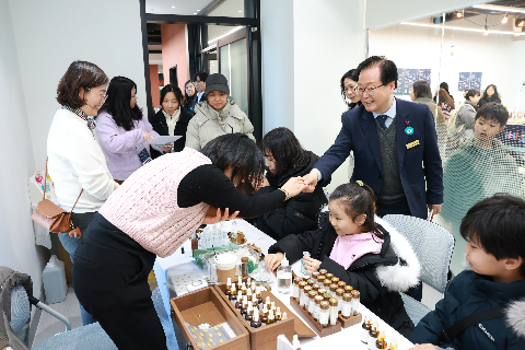 문화선도산단 '책으로 잇는 완주 (14).JPG