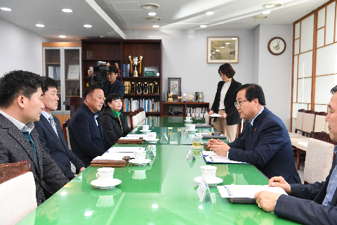 공공형 계절근로자사업 운영 협약 (4).JPG