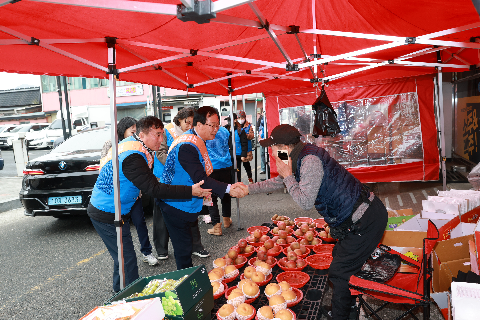 설맞이 봉동시장 장보기 행사 (5).JPG