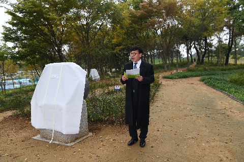 만가리 시비 제막식 (3).JPG