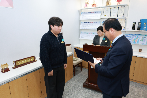 민원처리기간 단축 우수공무원 표창장 수여식 (28).JPG