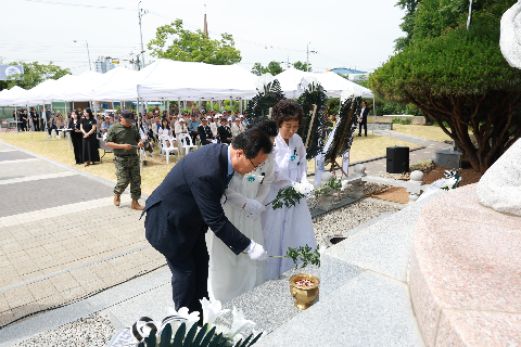 현충일 추념 행사 (39).JPG
