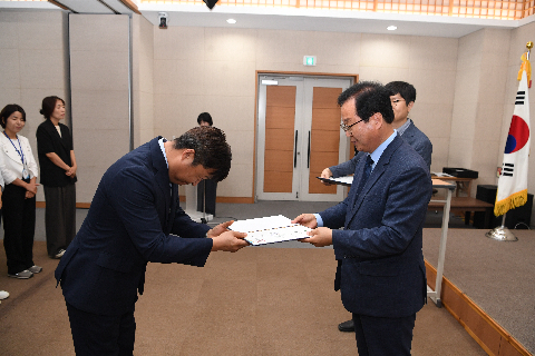 하반기 정기인사 사령교부 (214).JPG