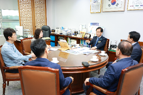 완주군 임업단체 산불피해복구 성금 전달식 (10).JPG