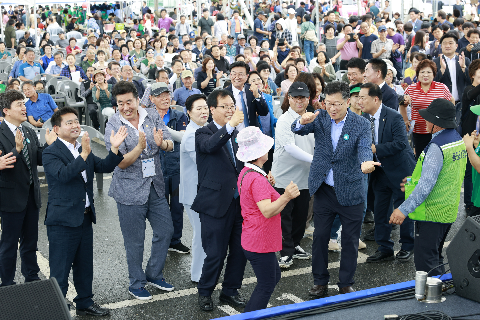 제60회 군민의날 대축제 (188).JPG