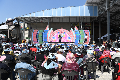 전통시장 와글와글 시장 가요제 (2).JPG
