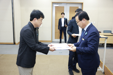 하반기 사령교부 6급이상 (201).JPG