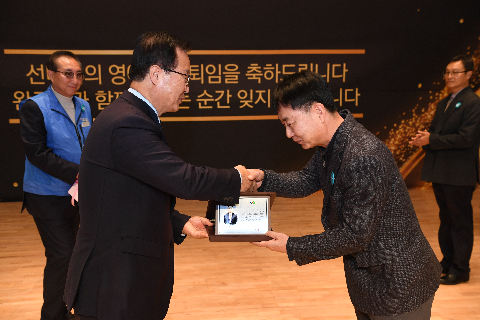 하반기 퇴임식 (37).JPG