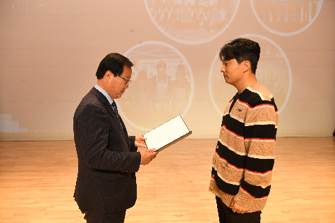직원월례회 (24).JPG